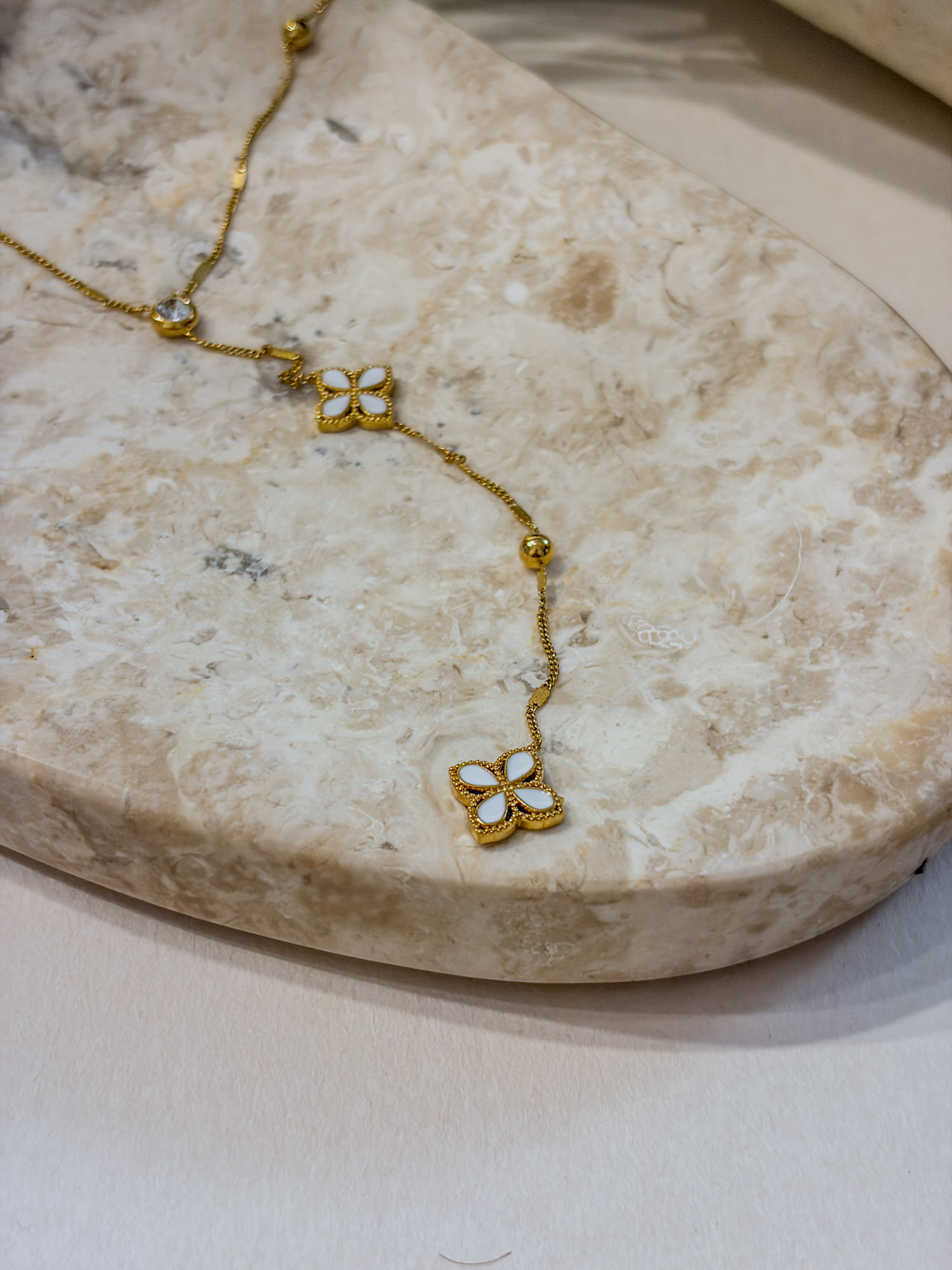 IMG_0171 Κολιέ Τετράφυλλο Λευκό Floravia - Image 1